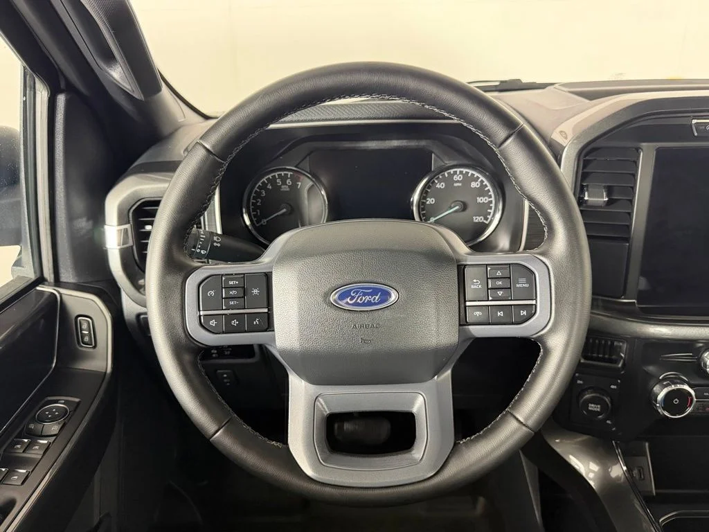 Used 2023 Silver Ford XLT image 8