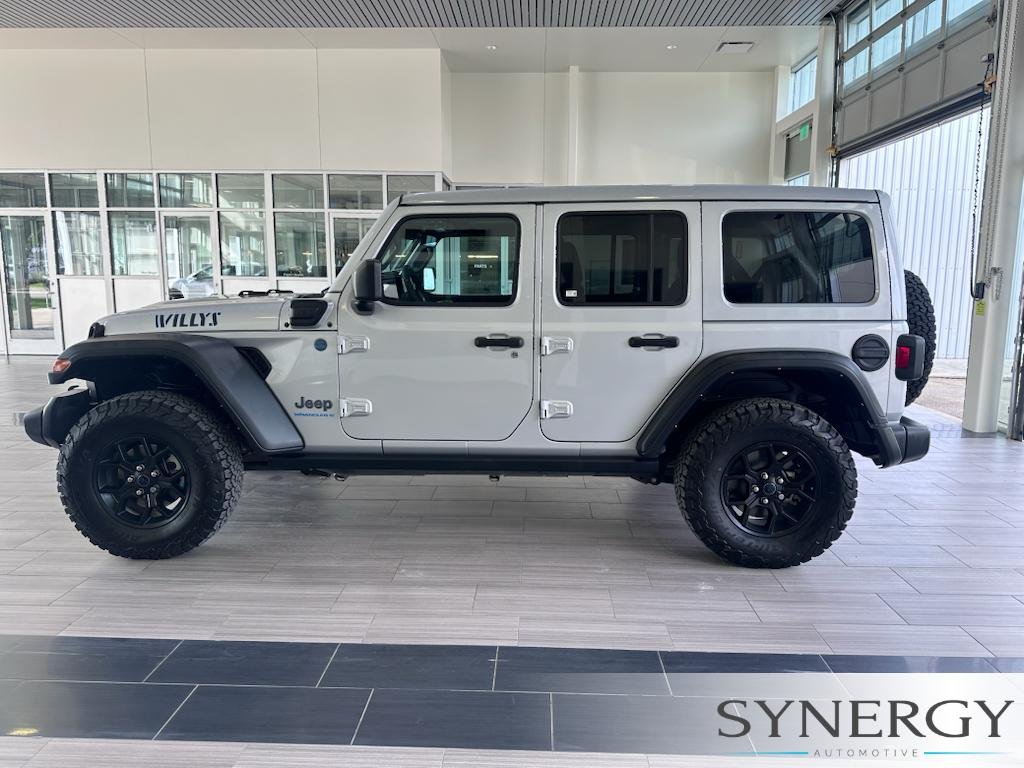 Used 2024 Silver Zynith Clearcoat Jeep Willys image 29