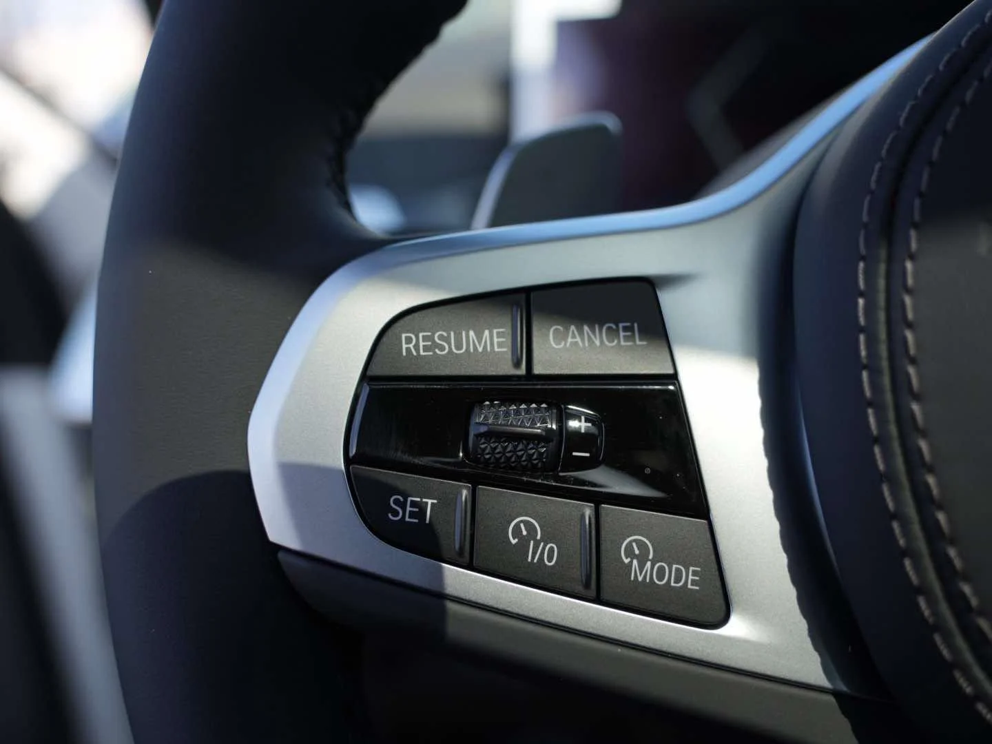 New 2026 Alpine White BMW sDrive40i image 21