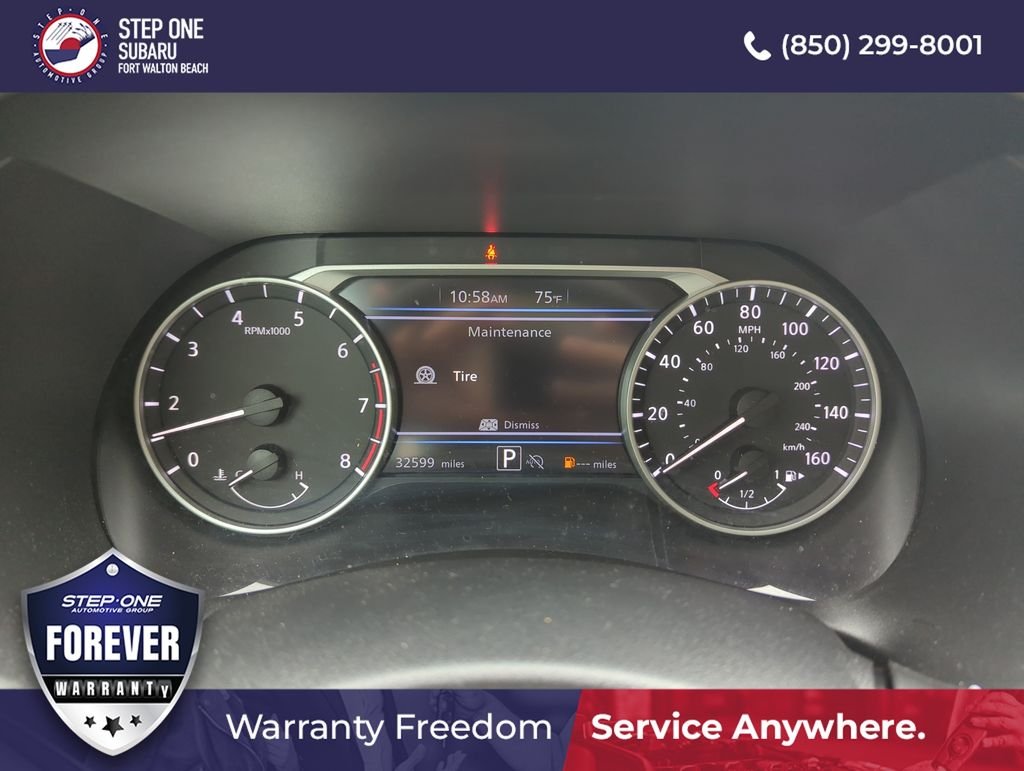 Used 2024 Gray Nissan SV image 11