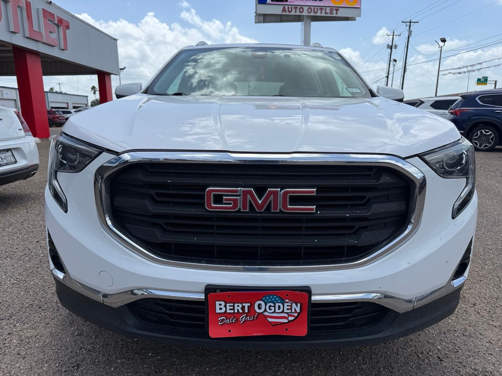 Used 2020 White GMC SLT image 4