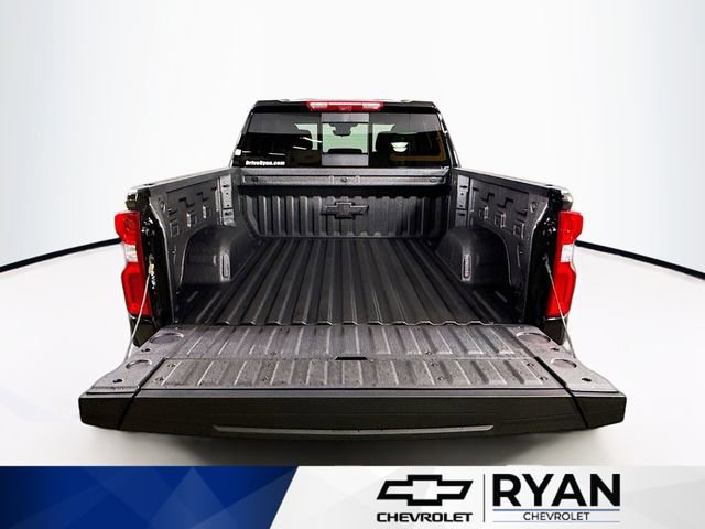New 2026 Black Chevrolet High Country image 28