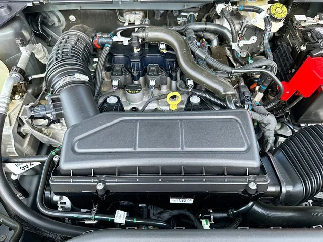 Used 2025 Gray Ford Outer Banks image 30