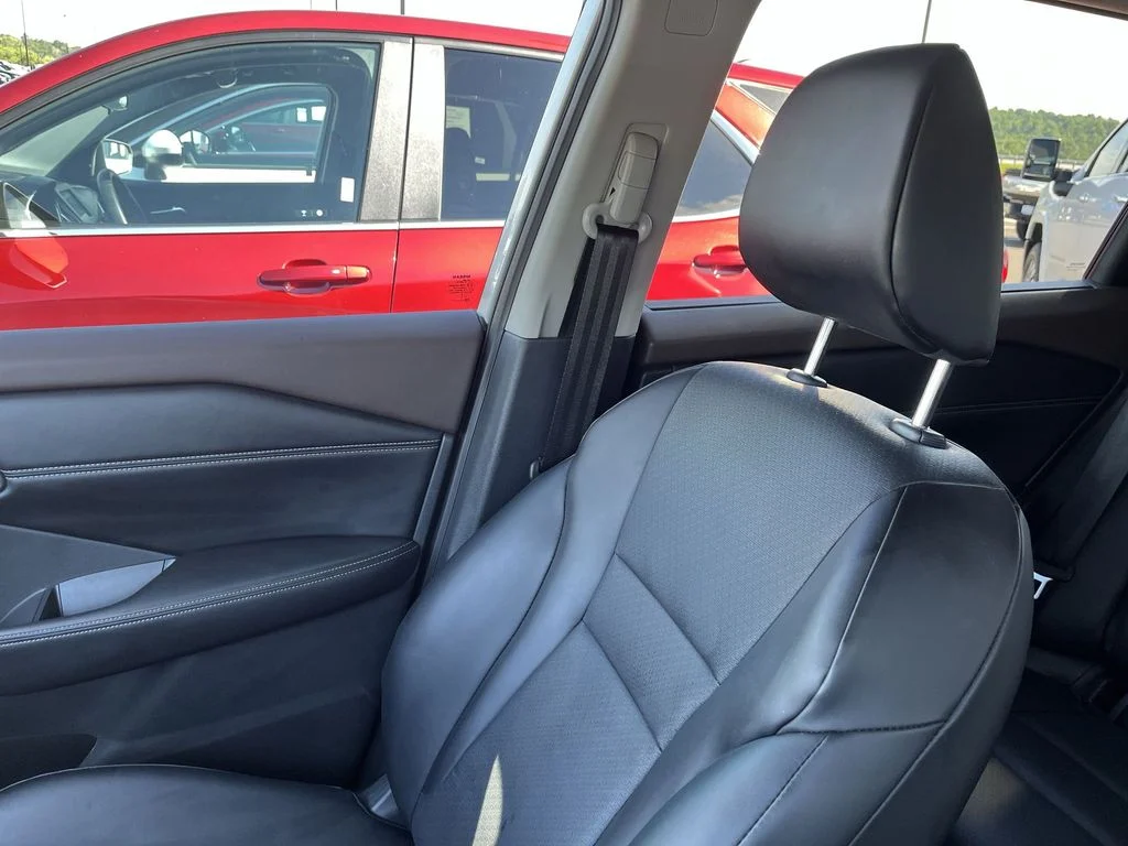 Used 2023 Silver Nissan SV image 23