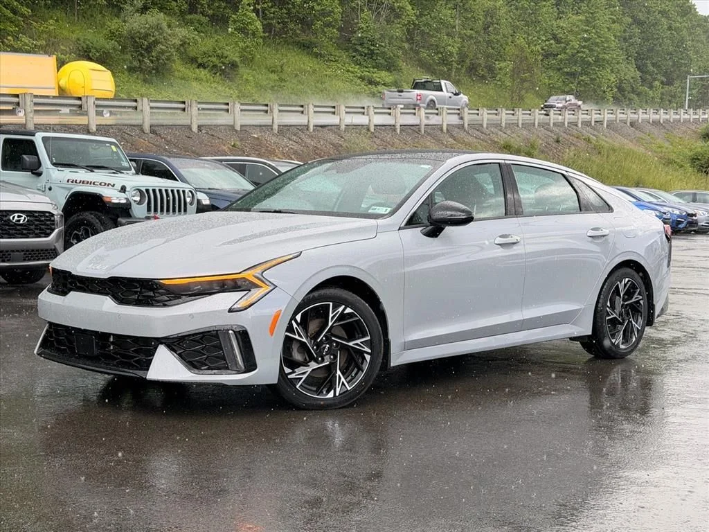 Used 2025 Gray Kia GT-Line image 2