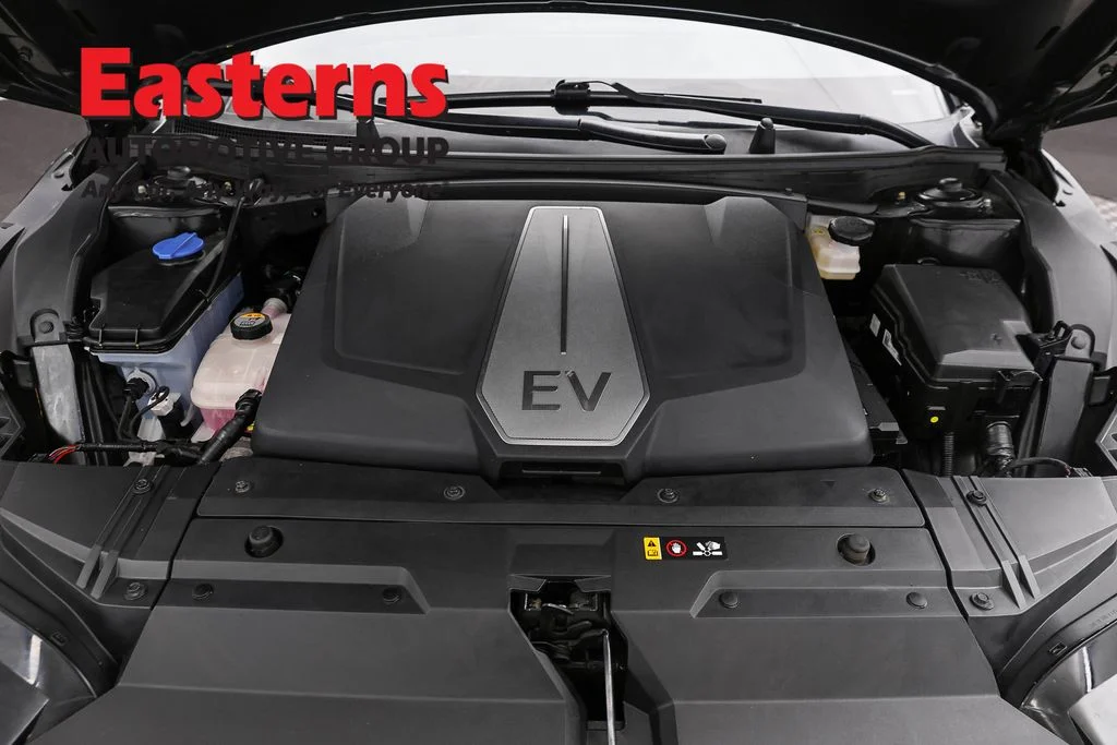 Used 2023 Black Kia Wind image 7