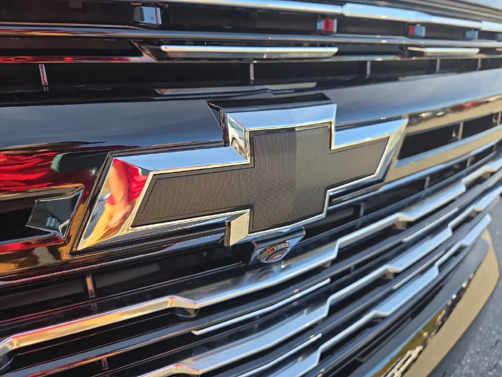 New 2027 Black Chevrolet High Country image 21