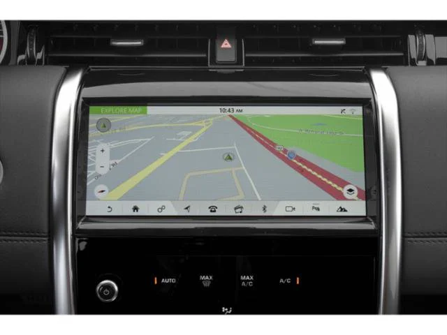 Used 2023 Fuji White Land Rover SE R-Dynamic image 16