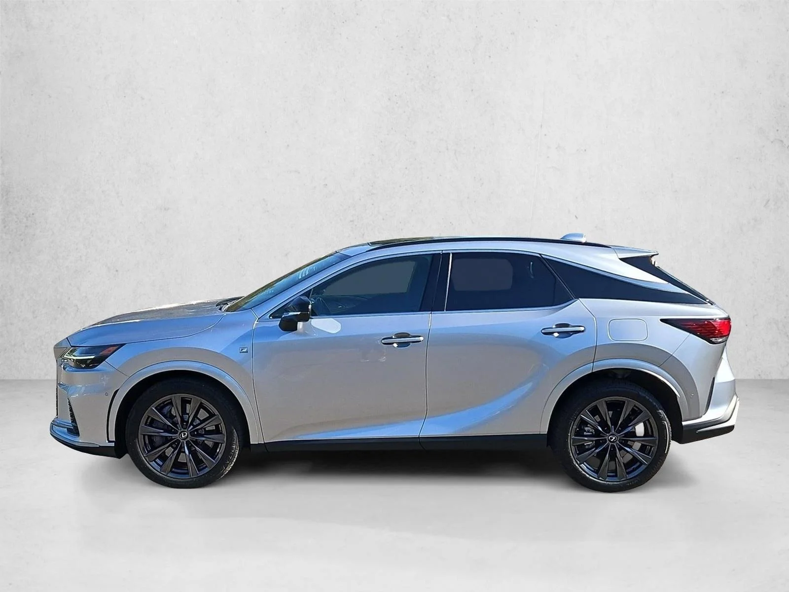 Used 2024 Iridium Lexus RX 350 F SPORT Handling image 9