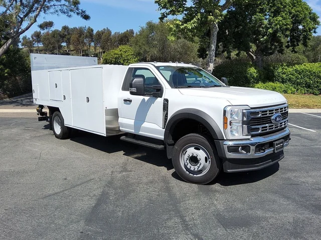 2025 Ford Chassis Cab XL