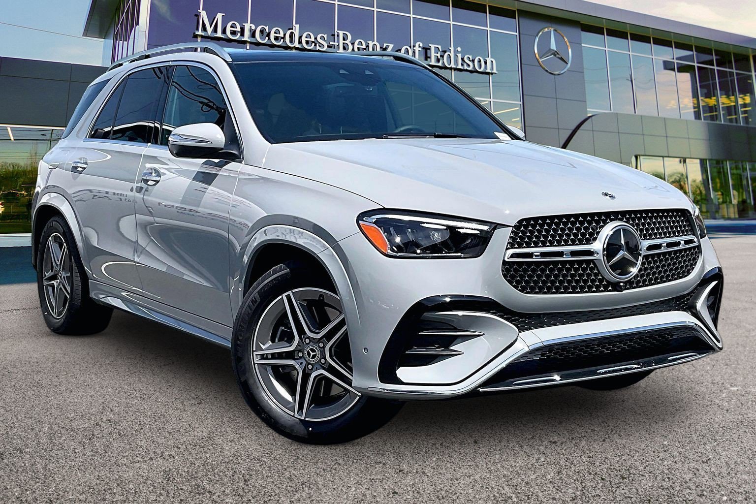 New 2026 MANUFAKTUR Alpine Grey Mercedes-Benz GLE 450 image 14