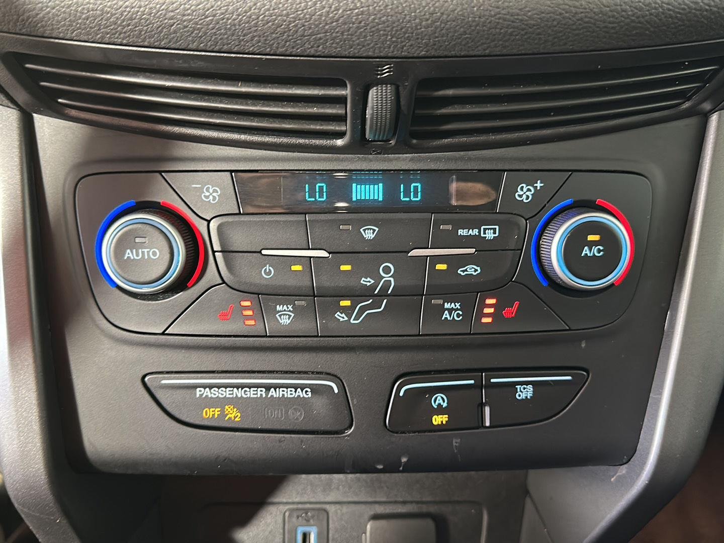 Used 2019 Agate Black Ford SE image 21