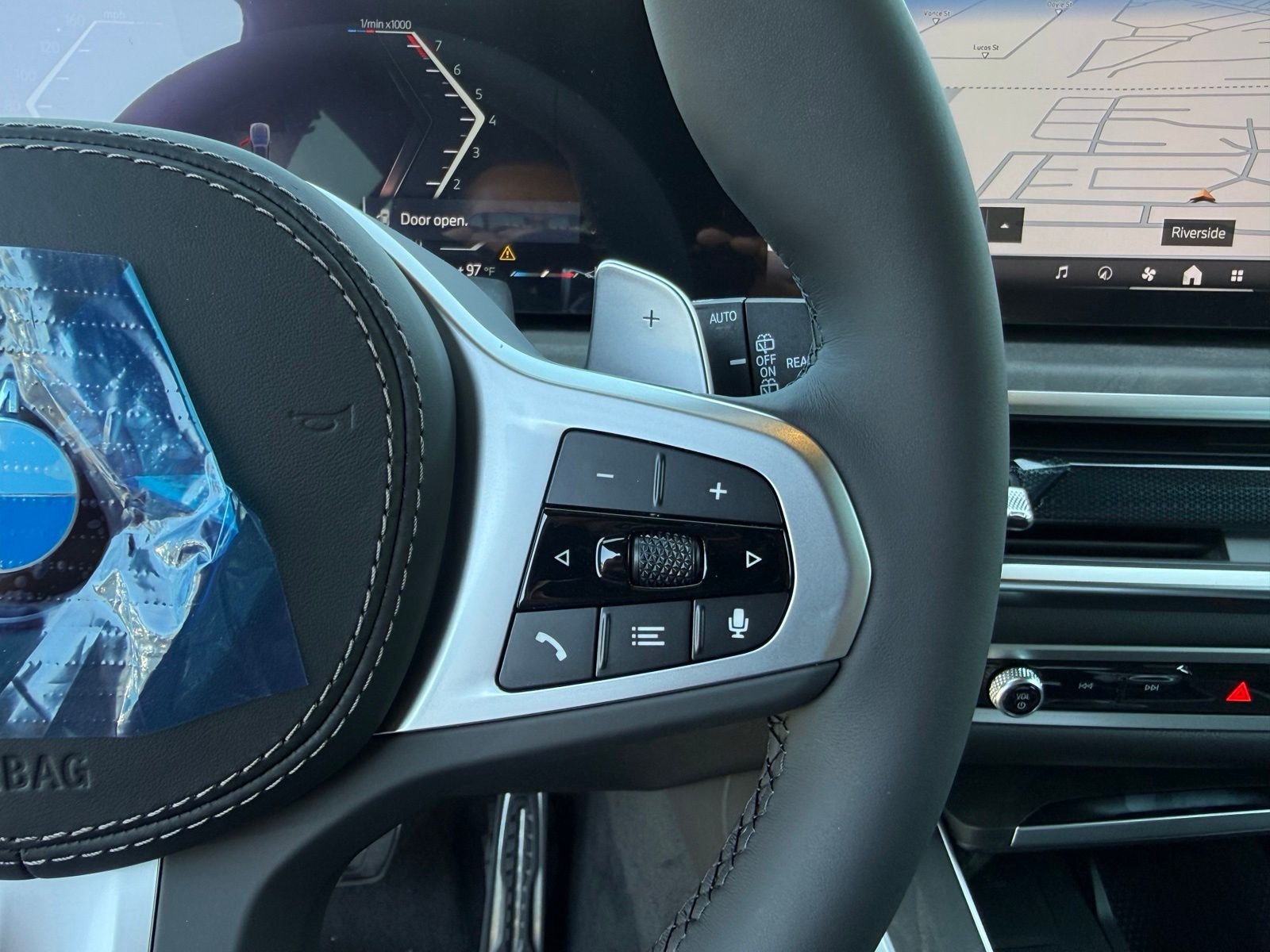 New 2026 Skyscraper Grey Metallic BMW sDrive40i image 23