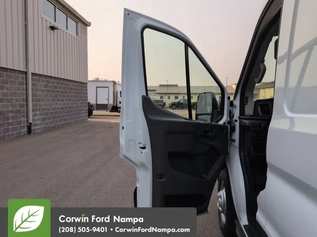 New 2026 Oxford White Ford Base image 10