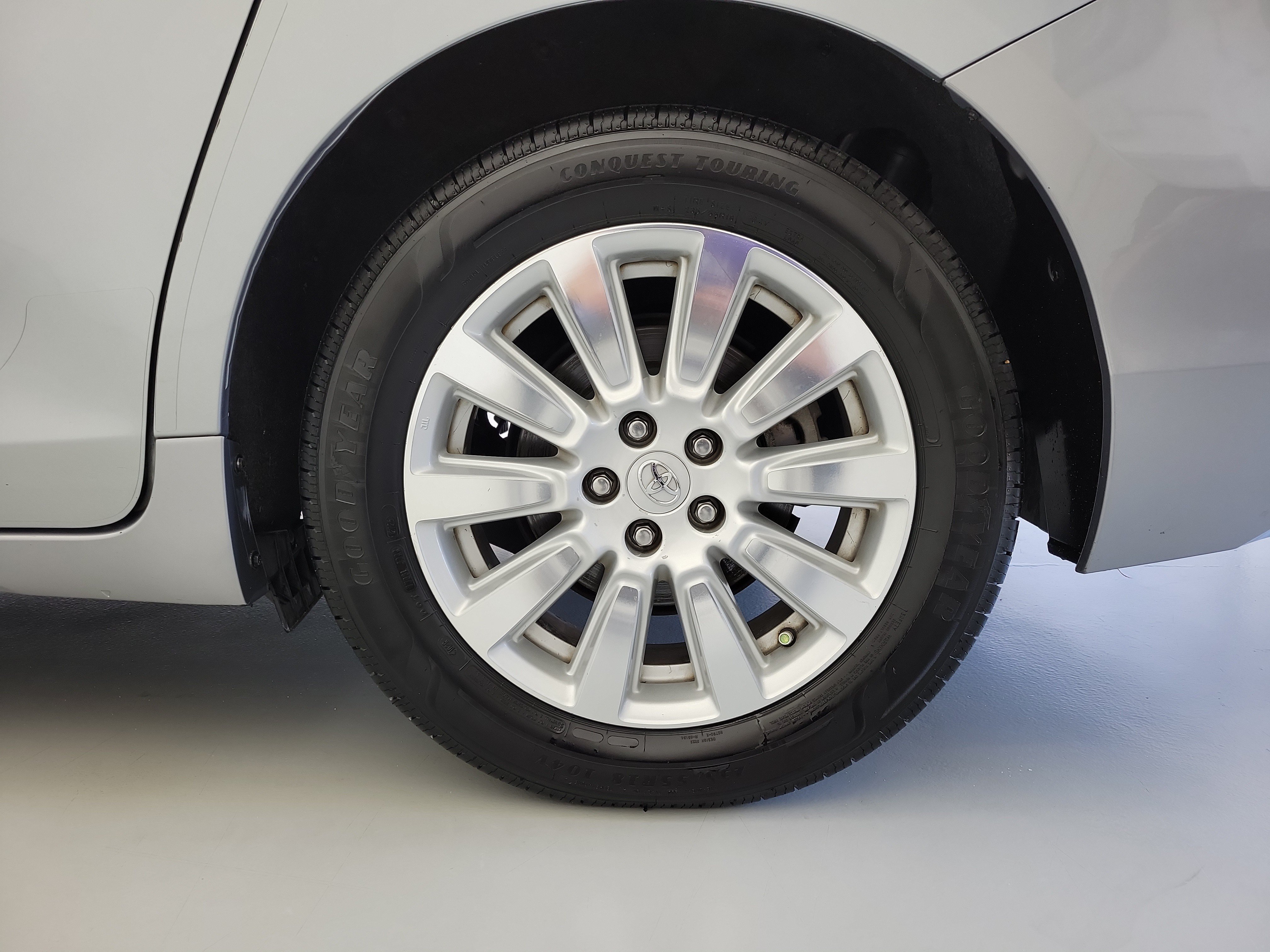 Used 2017 Silver Sky Metallic Toyota Limited Premium image 11