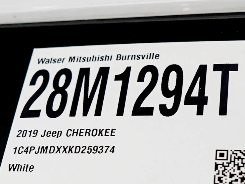 Used 2019 Bright White Clearcoat Jeep Limited image 31