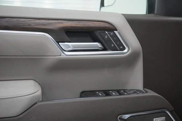 New 2026 Summit White GMC SLT image 19