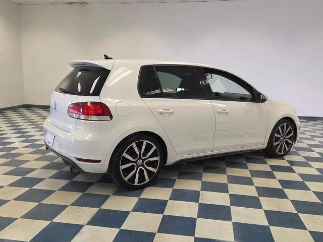 Used 2014 White Volkswagen Wolfsburg Edition image 8