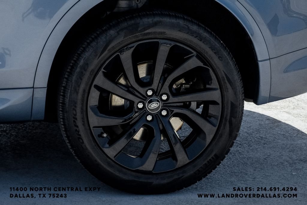 Certified Used 2023 Byron Blue Metallic Land Rover SE R-Dynamic image 56