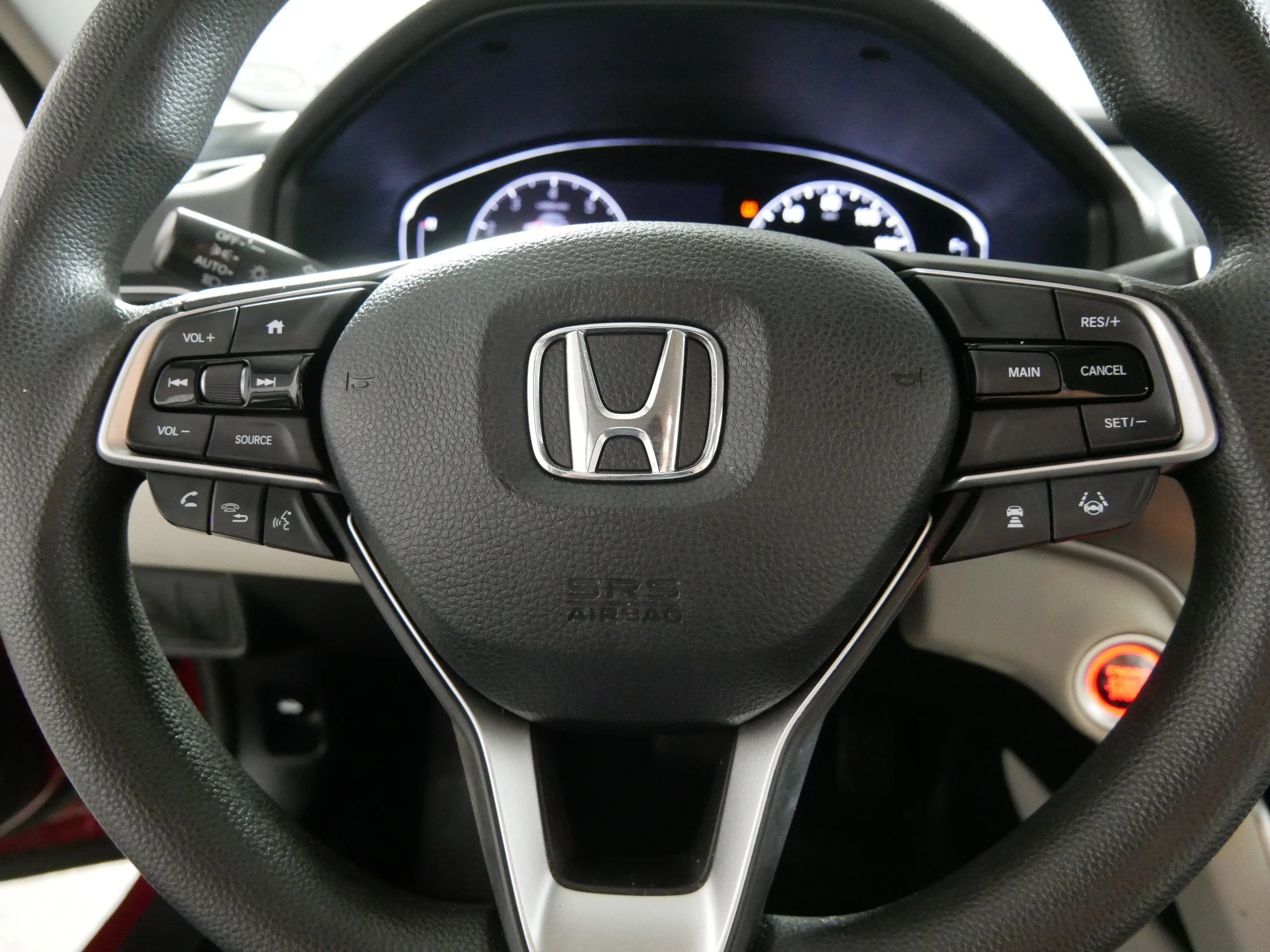 Used 2018 Radiant Red Metallic Honda LX 1.5T image 25