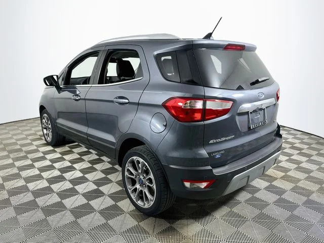Used 2018  Ford Titanium image 5