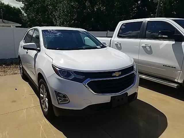 Used 2019 SUMMIT WHITE Chevrolet LT image 3