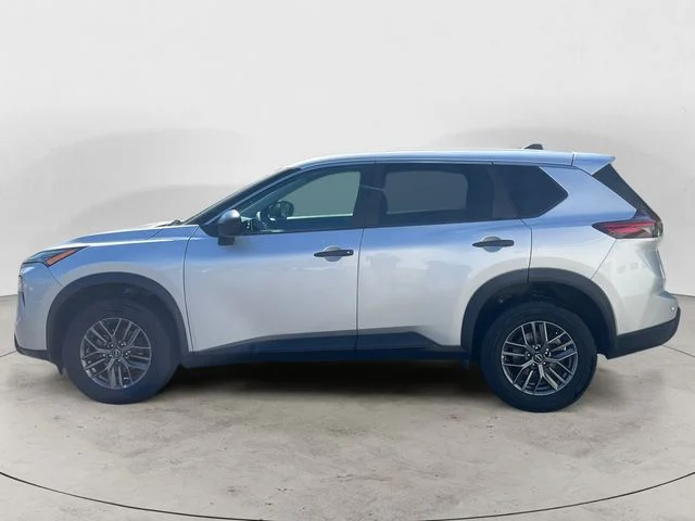 Used 2024 Silver Nissan S image 2