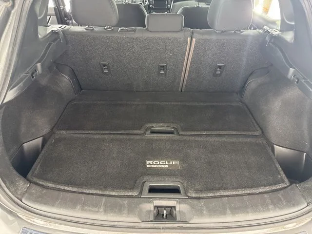 Used 2021 Gray Nissan SV image 25