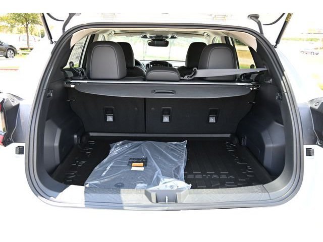 New 2026 CRYSTAL WHITE PEARL Subaru Limited image 15