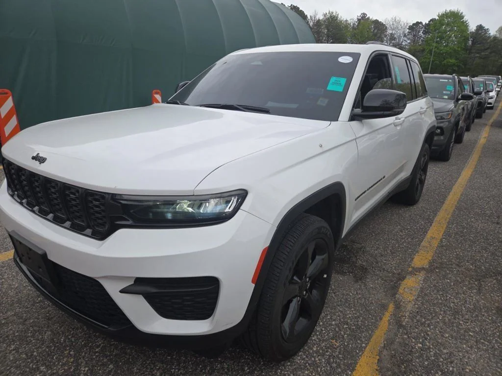 Certified Used 2024 White Jeep Altitude X image 5