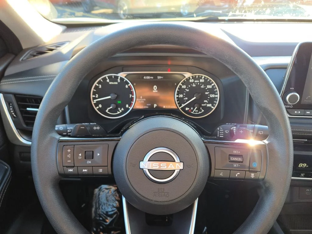 Used 2023 White Nissan SV image 31