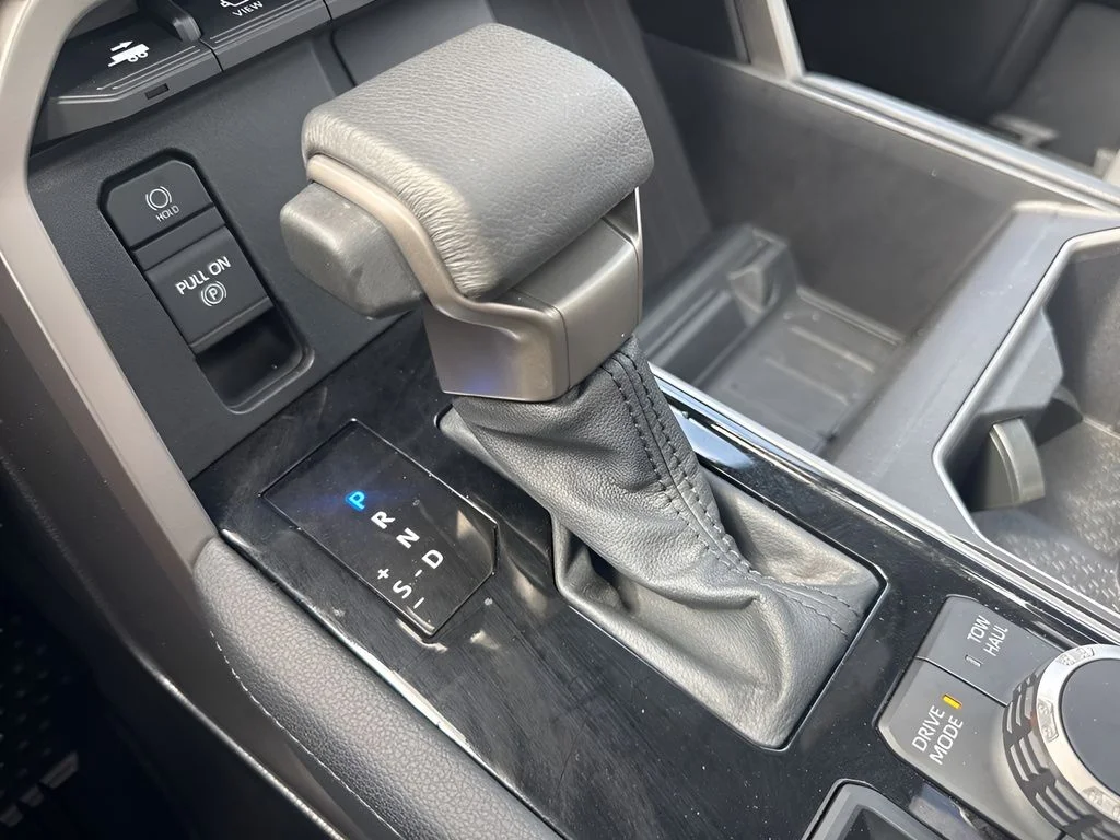 Used 2025  Toyota Limited image 13