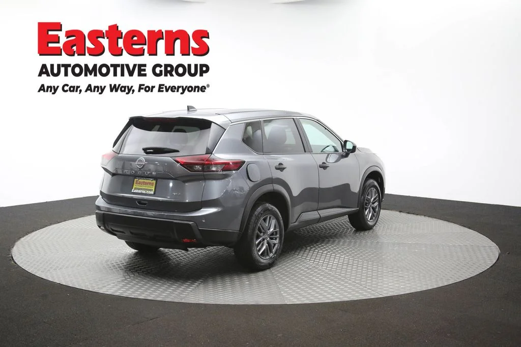 Used 2024 Gray Nissan S image 41