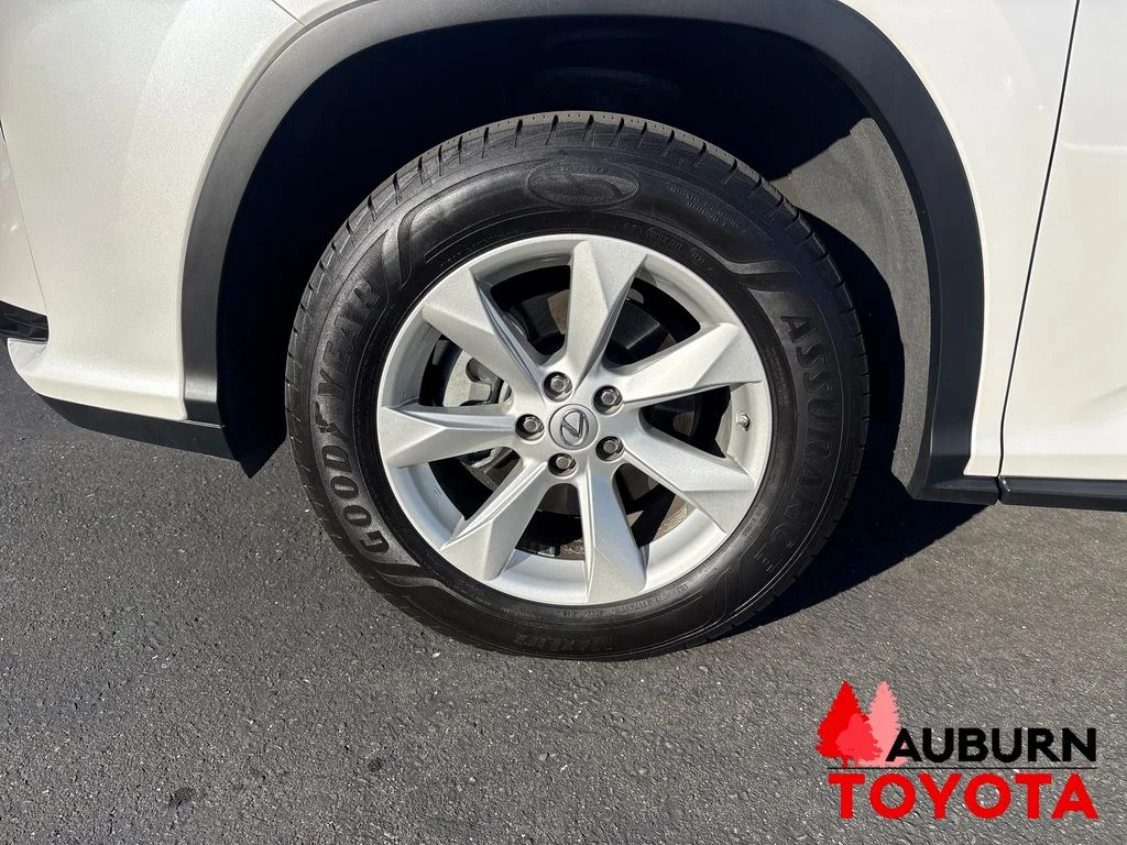 Used 2017 White Pearl Lexus 350 image 23
