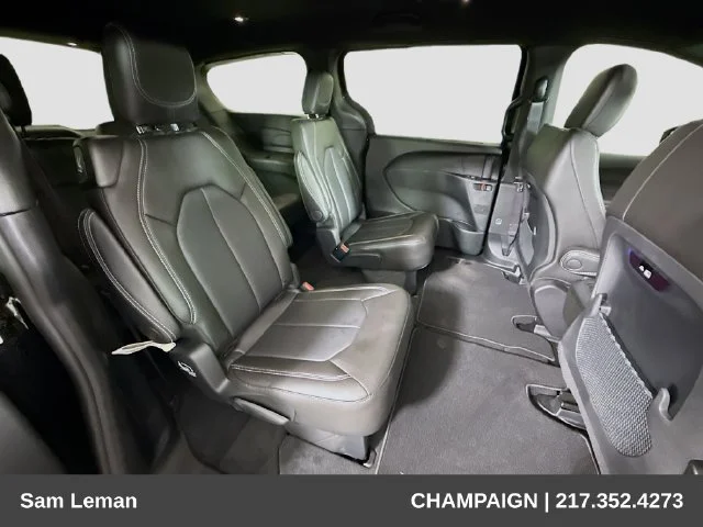 2027 Chrysler Pacifica Select - Photo 27