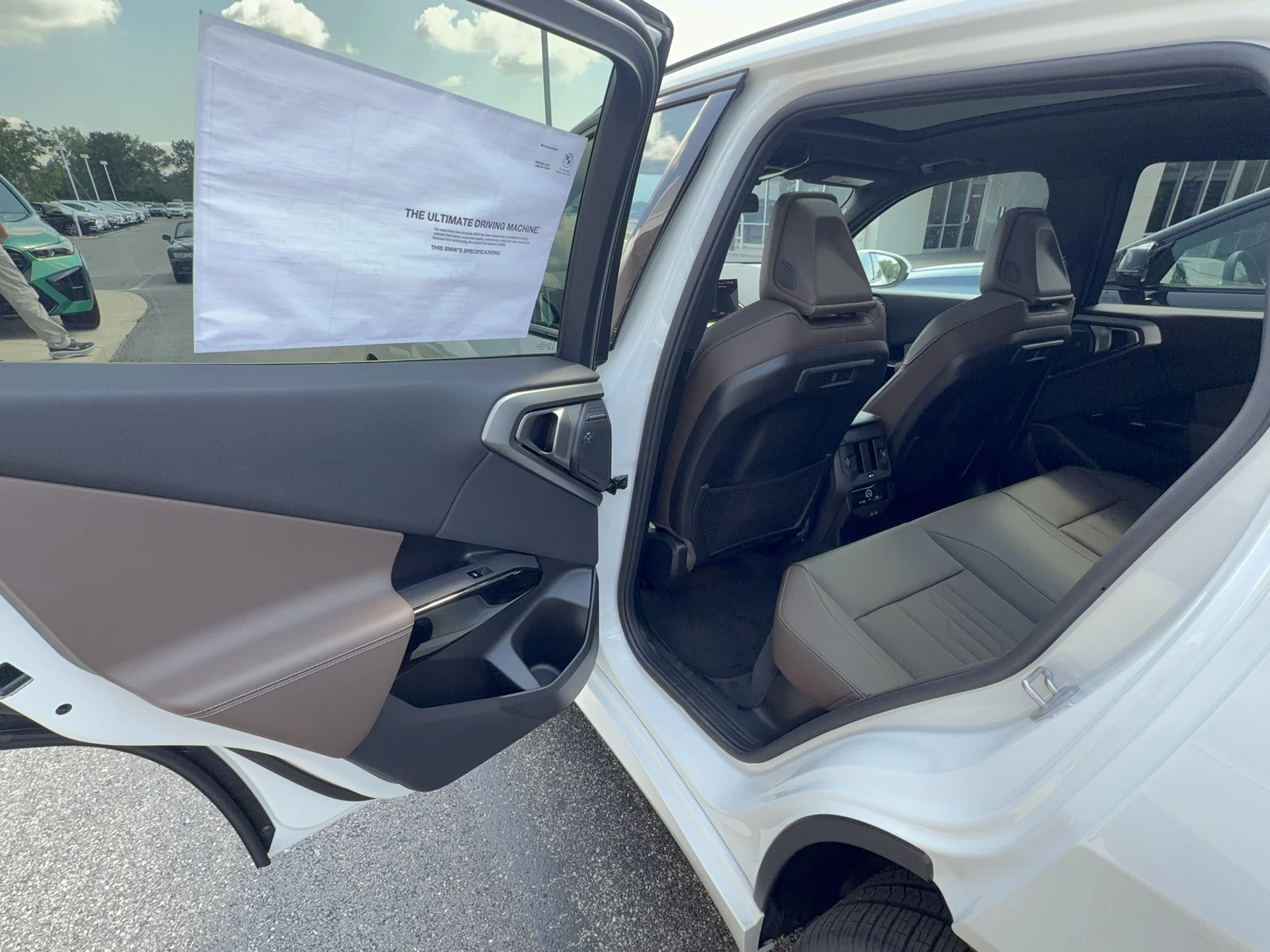 New 2026 Alpine White BMW 30 xDrive image 24