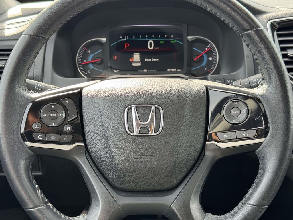 Used 2022 Black Honda Touring image 18