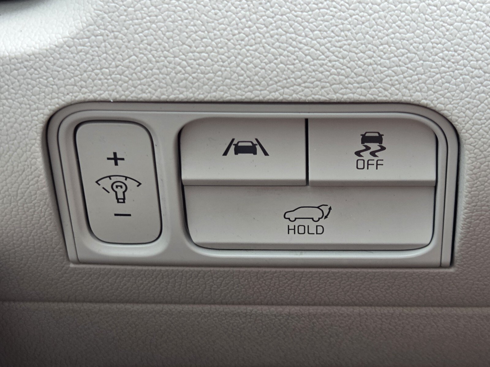 Used 2023 Glacial White Pearl Kia SX image 23