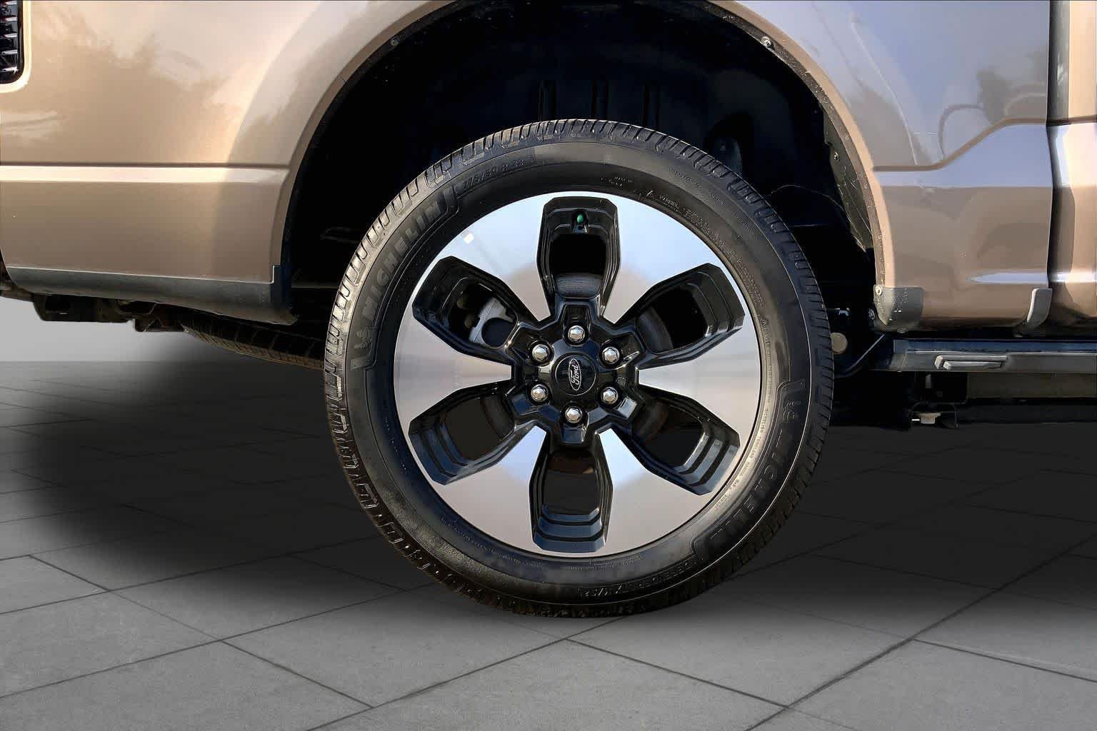 Used 2023 Stone Gray Ford Platinum image 20