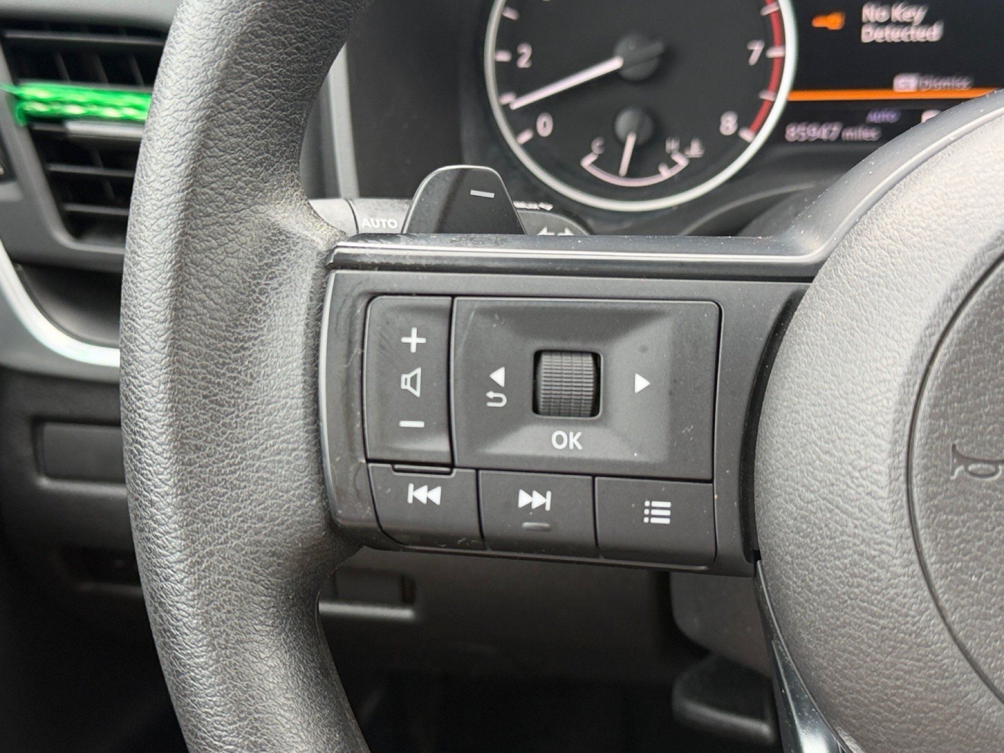 Used 2024 Glacier White Nissan S image 21