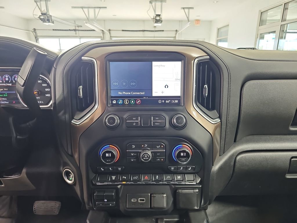 Used 2022 Summit White Chevrolet High Country image 25