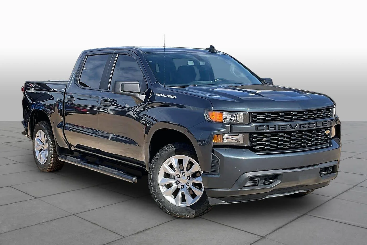 Used 2020 Shadow Gray Metallic Chevrolet Custom image 3