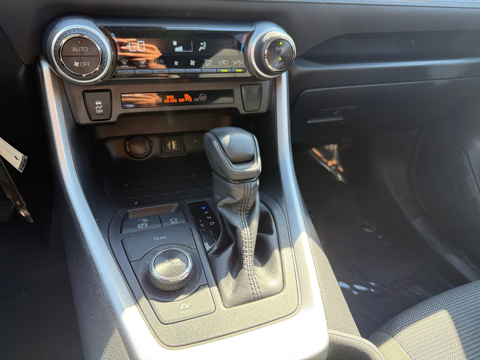 Used 2024 Magnetic Gray Metallic Toyota LE image 13