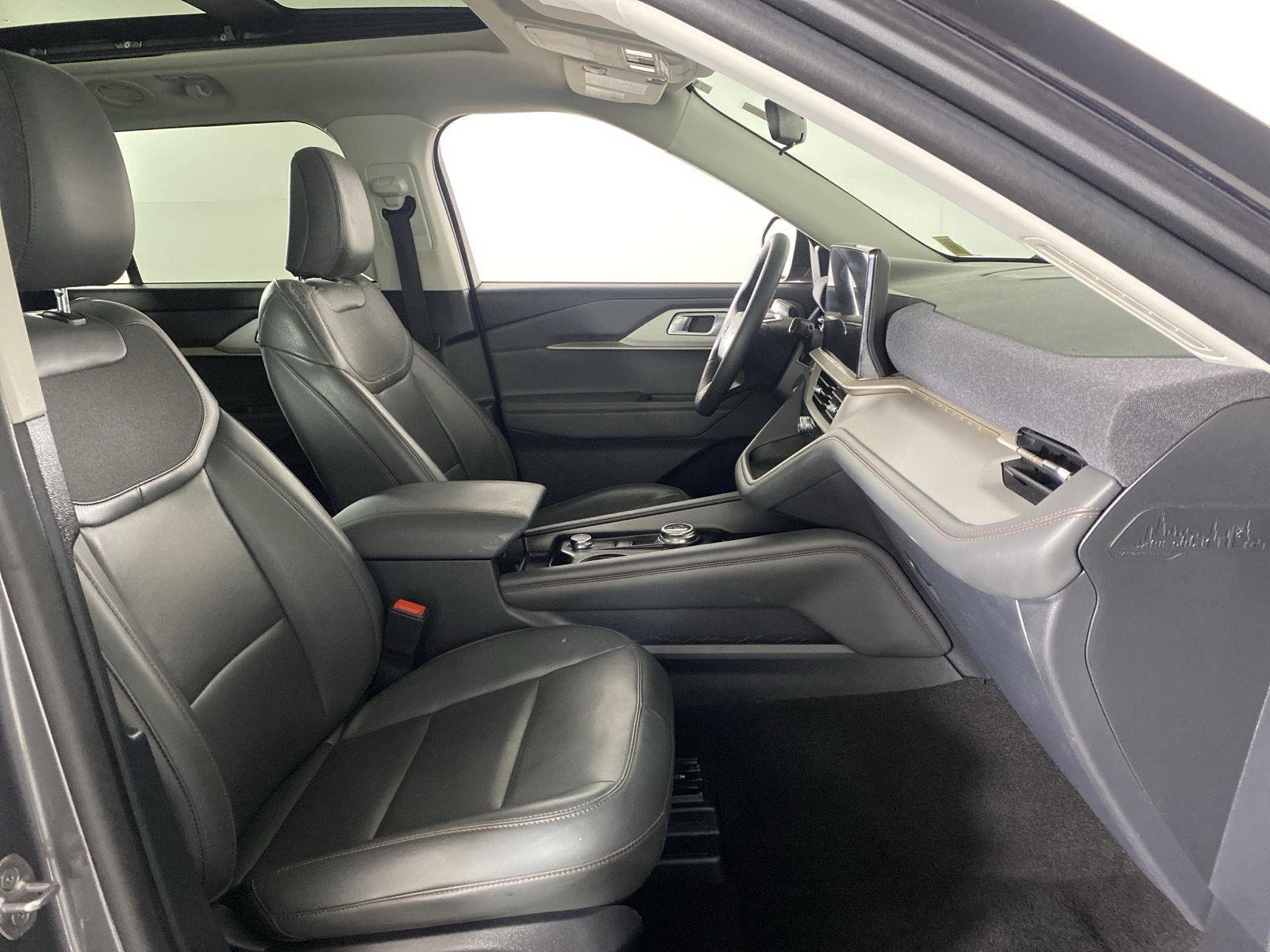 Used 2025 Carbonized Gray Ford Active image 29