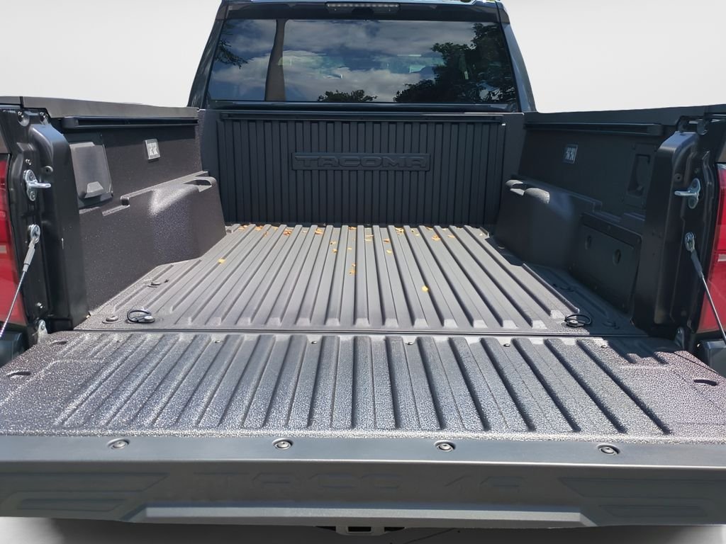 2025 Toyota Tacoma TRD Sport - Photo 12