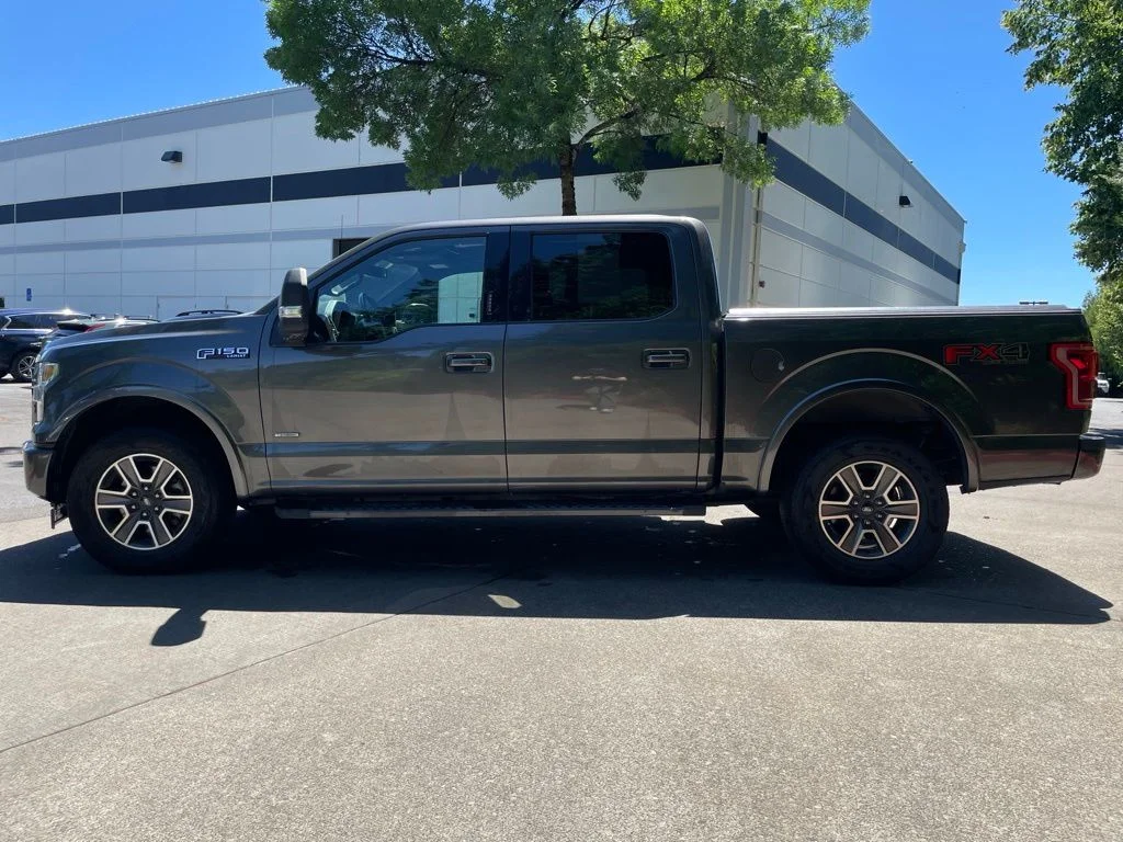 Used 2017 Magnetic Ford Lariat image 7