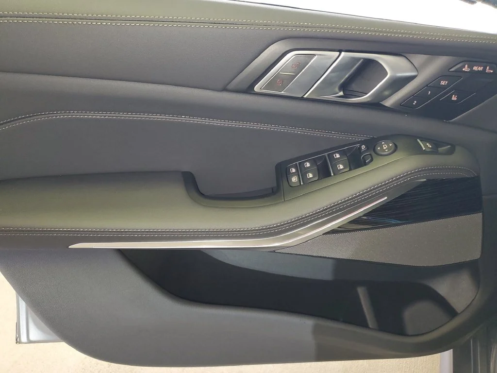 New 2027 Gray BMW xDrive40i image 15