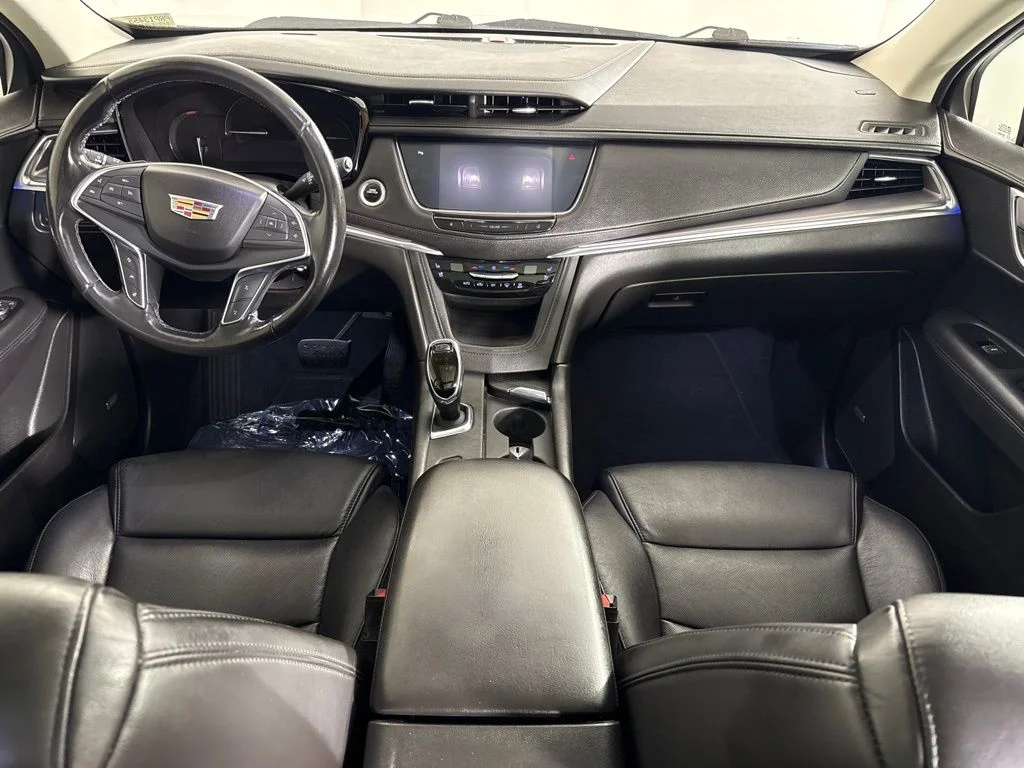 Used 2018 Silver Cadillac Premium Luxury image 18