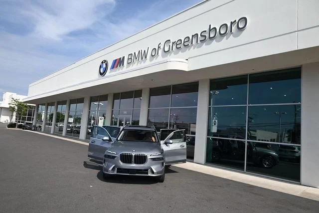 Used 2024 Gray BMW xDrive40i image 29