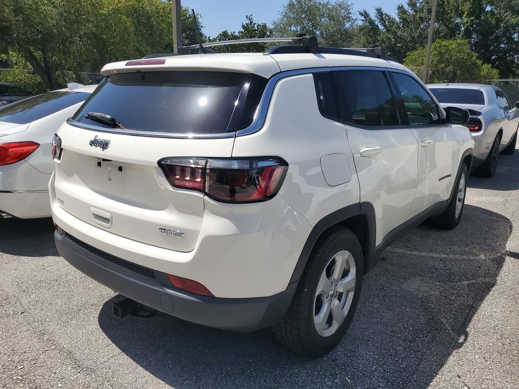Used 2021 White Jeep Latitude image 5